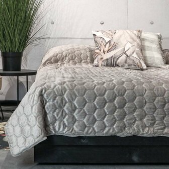 Unique Living  Bedsprei Peggy Lightgrey 30936