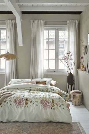 Ariadne At Home Dekbedovertrek Flowerfields Lightgrey  30887